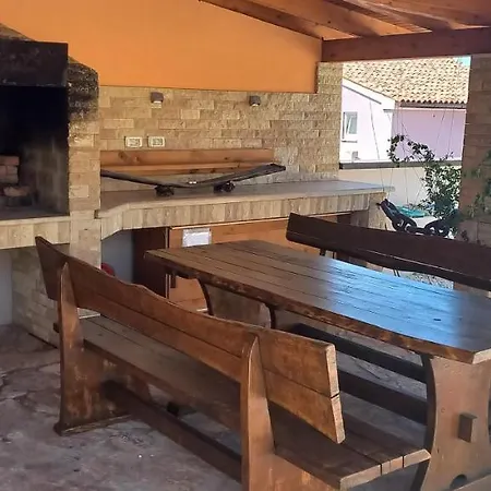 Villa Villa Gracia - Big House, Pool, Bbq, Playground & Table Tennis, Game Room With Billiards & Table Football, Pula, Istria
